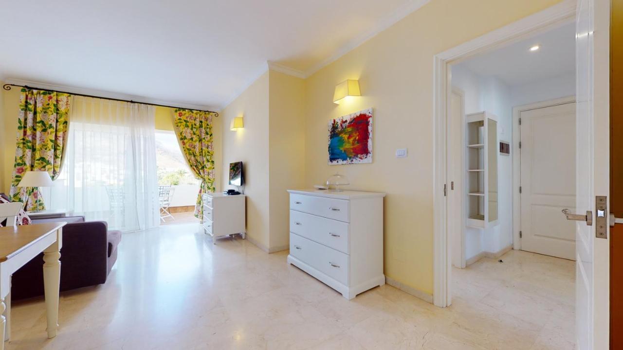 Charmante Wohnung Direkt Am Meer, Kostenloses Wlan プエルト・デ・モガン エクステリア 写真